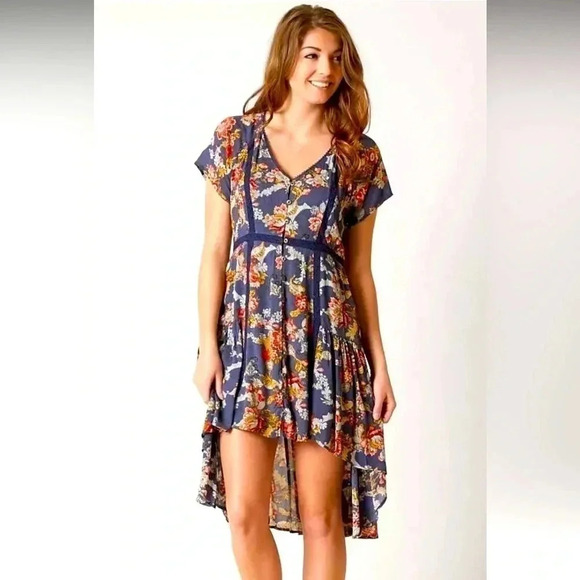 Miss Me Dresses & Skirts - NWT Miss Me blue floral dress Size S